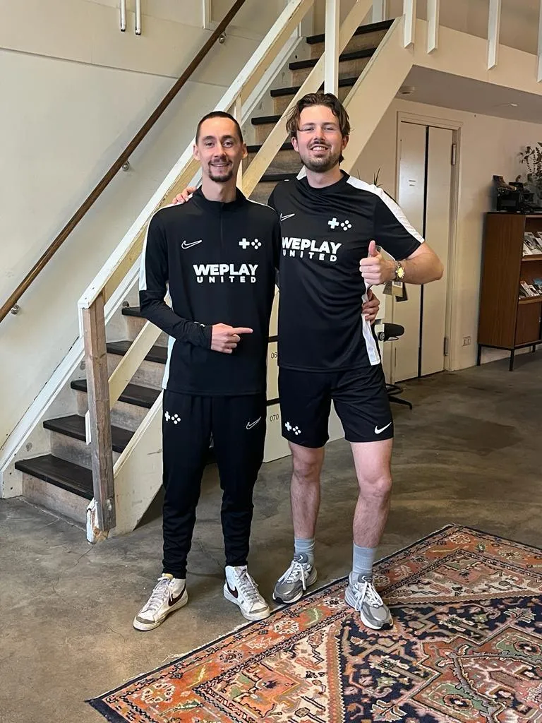 Team viert de lancering van de nieuwe naam WePlay United