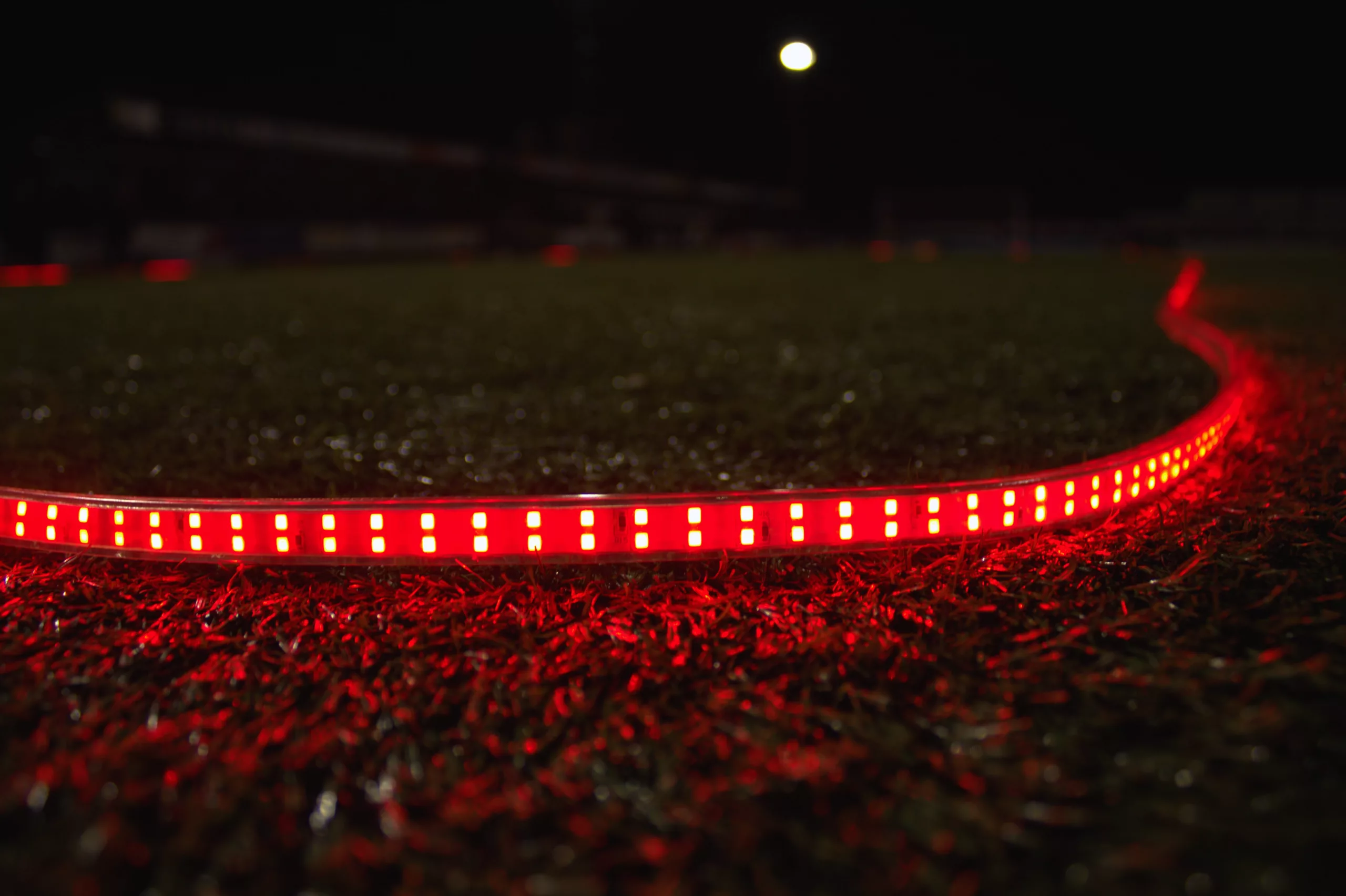Rode verlichting voor LED voetbal
